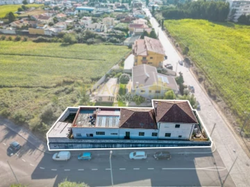 Moradia T10 para Venda em Castêlo da Maia