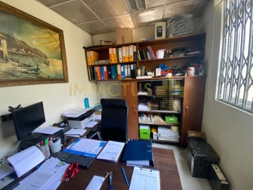 Moradia T10 para Venda em Castêlo da Maia