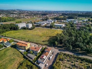 Moradia T10 para Venda em Castêlo da Maia