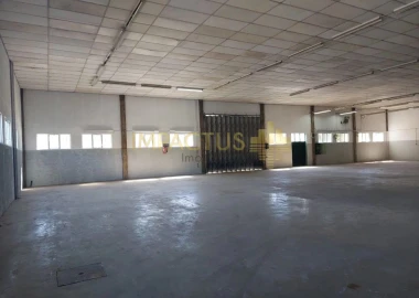 Loja para Arrendamento em Aveleda