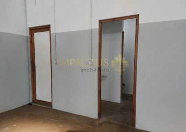 Loja para Arrendamento em Aveleda