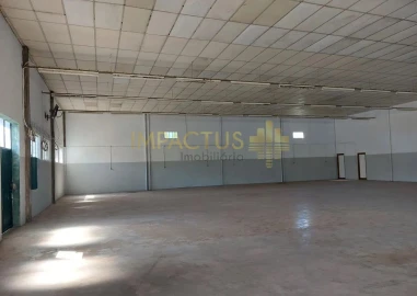 Loja para Arrendamento em Aveleda