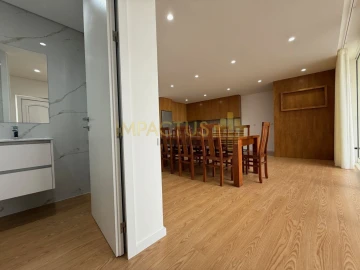 Moradia T6 para Venda em Macieira de Rates