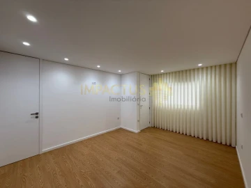 Moradia T6 para Venda em Macieira de Rates