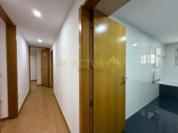 Moradia T6 para Venda em Macieira de Rates