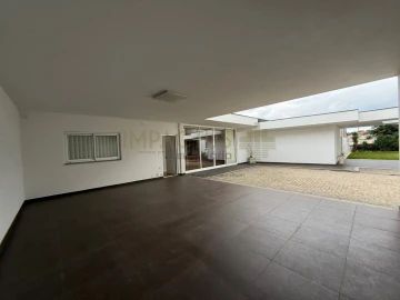 Moradia T6 para Venda em Macieira de Rates