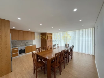 Moradia T6 para Venda em Macieira de Rates