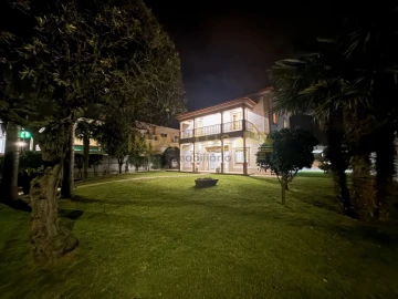 Moradia T6 para Venda em Macieira de Rates