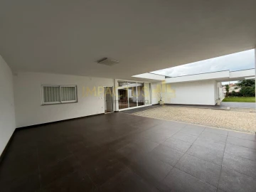 Moradia T6 para Venda em Macieira de Rates