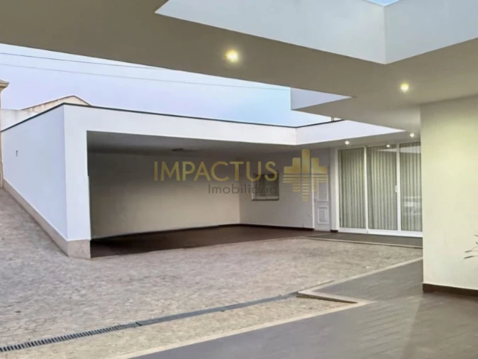 Moradia T6 para Venda em Macieira de Rates Foto 14