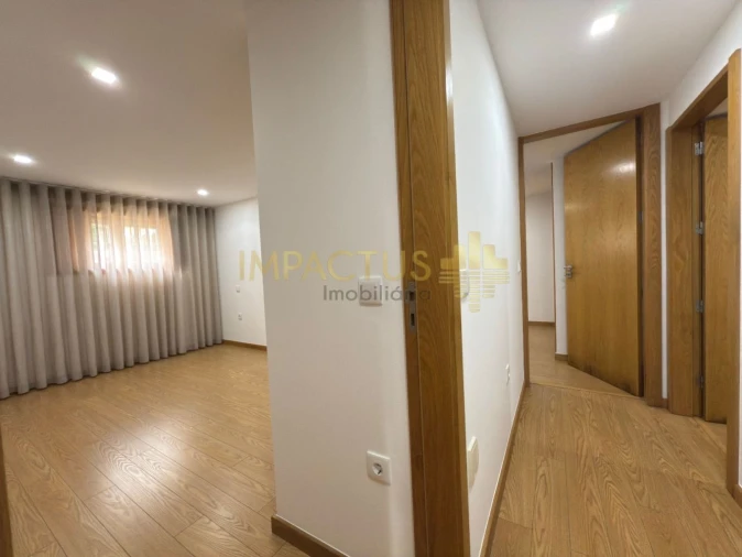 Moradia T6 para Venda em Macieira de Rates Foto 42