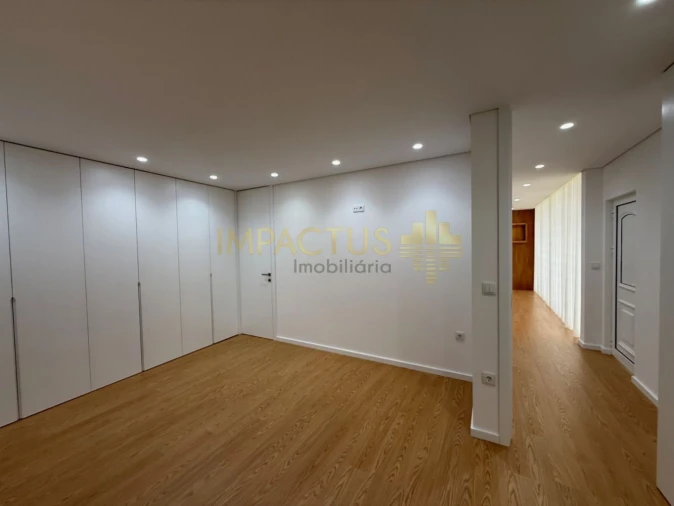 Moradia T6 para Venda em Macieira de Rates Foto 57