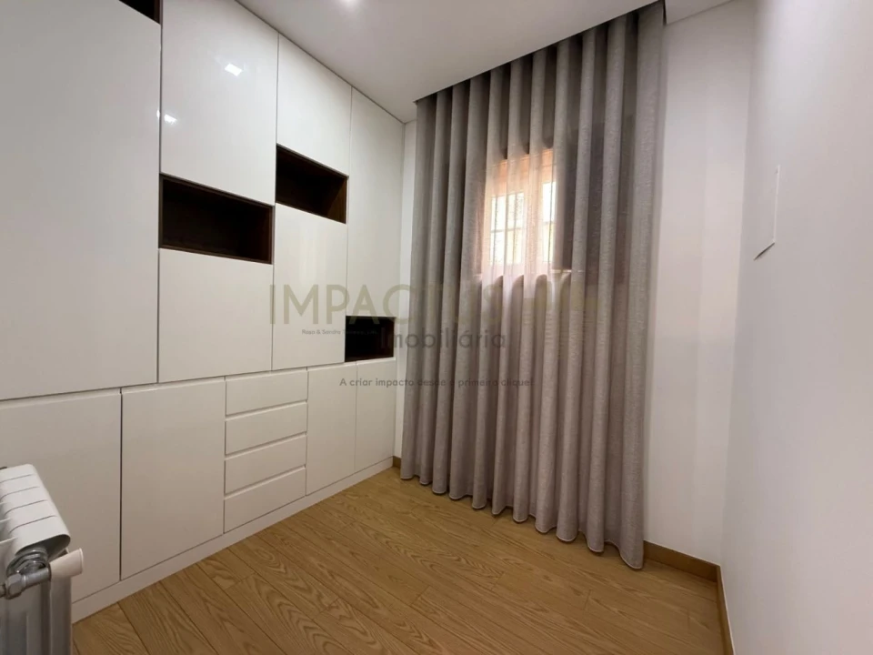 Moradia T6 para Venda em Macieira de Rates Foto 38