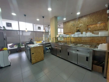 Loja para Trespasse em Fânzeres e São Pedro da Cova