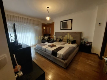 Moradia T4 para Venda em Cidade da Maia