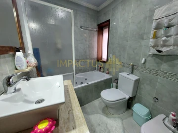 Moradia T4 para Venda em Cidade da Maia