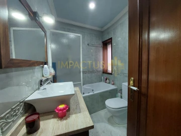 Moradia T4 para Venda em Cidade da Maia