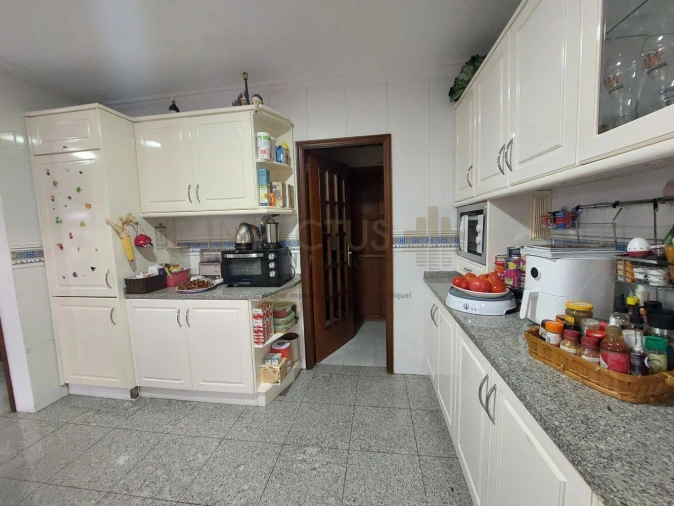 Moradia T4 para Venda em Cidade da Maia Foto 6