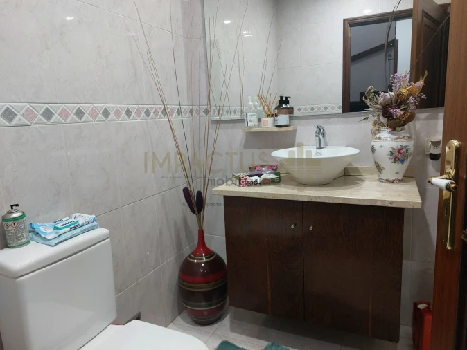 Moradia T4 para Venda em Cidade da Maia Foto 30