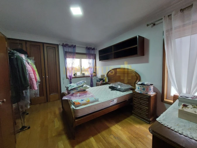 Moradia T4 para Venda em Cidade da Maia Foto 23