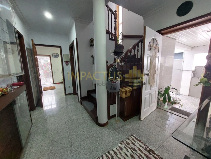 Moradia T4 para Venda em Cidade da Maia Foto 14