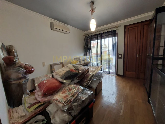 Moradia T4 para Venda em Cidade da Maia Foto 33