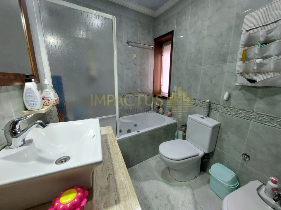 Moradia T4 para Venda em Cidade da Maia Foto 32