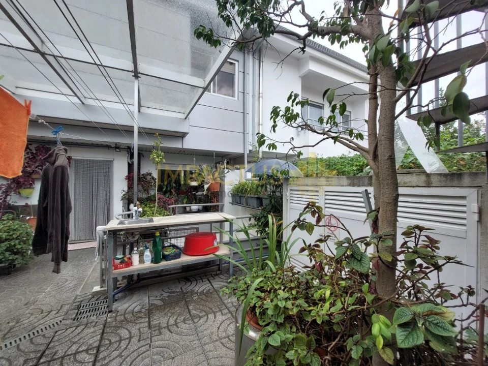 Moradia T4 para Venda em Cidade da Maia Foto 11