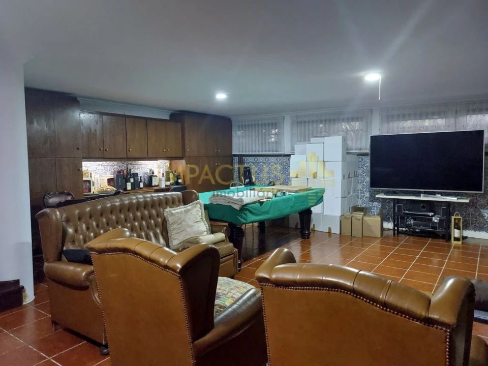 Moradia T4 para Venda em Cidade da Maia Foto 35