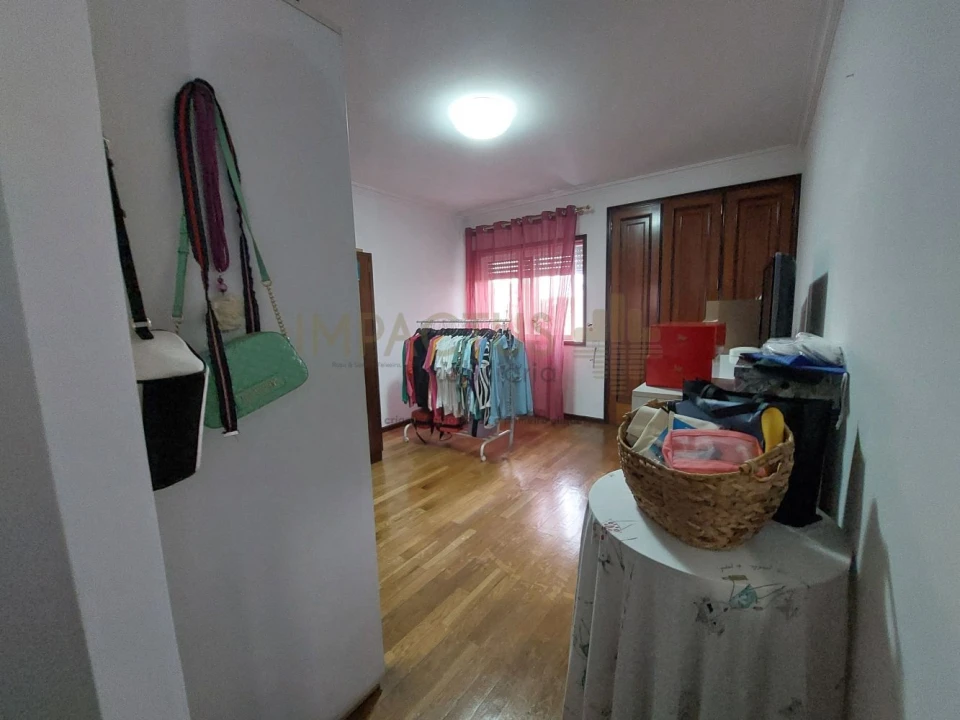 Moradia T4 para Venda em Cidade da Maia Foto 27