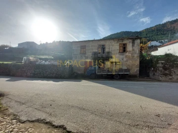 Terreno para Venda em Paradela e Granjinha