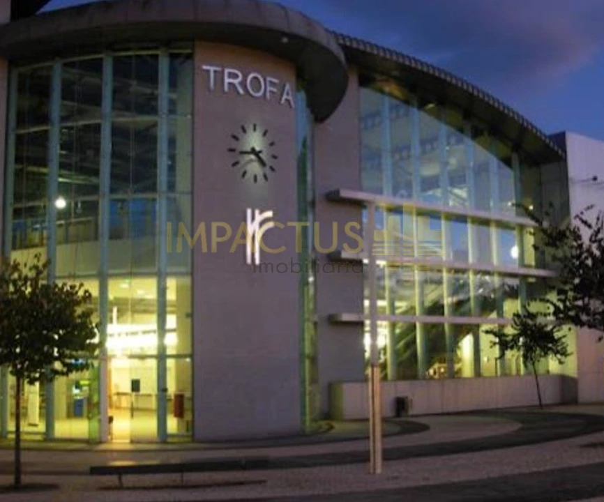 Loja para Arrendamento em Bougado (São Martinho e Santiago) Foto 9