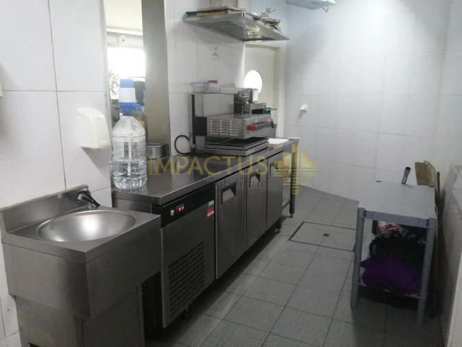 Loja para Venda em Castêlo da Maia Foto 13