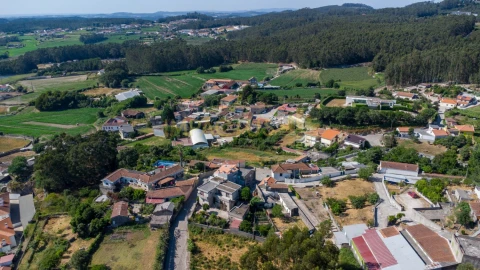 Terreno para Venda em Guilhabreu