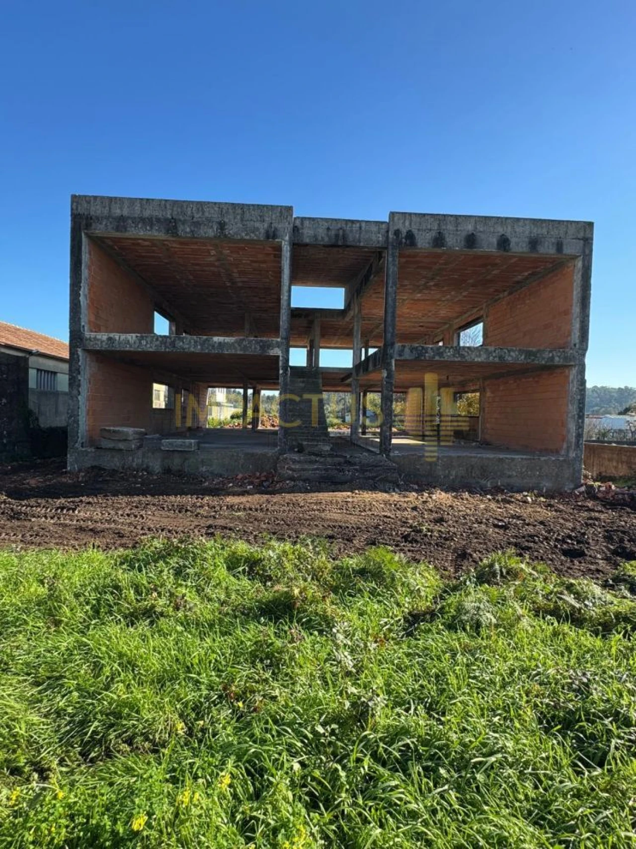 Moradia T3 para Venda em Nogueira e Silva Escura Foto 16