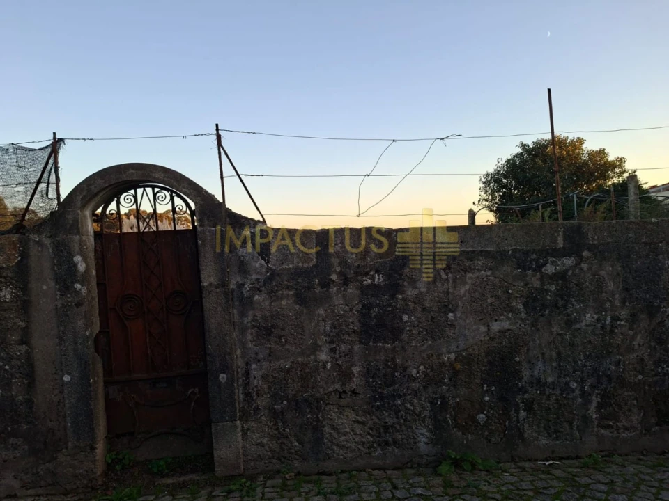 Terreno para Venda em Moreira Foto 8