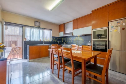 Moradia T3 para Venda em Covelas