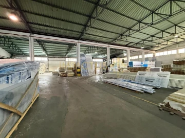 Loja para Arrendamento em Bougado (São Martinho e Santiago)