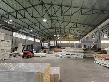 Loja para Arrendamento em Bougado (São Martinho e Santiago)