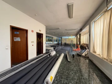 Loja para Arrendamento em Bougado (São Martinho e Santiago)