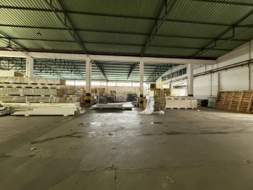 Loja para Arrendamento em Bougado (São Martinho e Santiago)