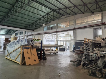 Loja para Arrendamento em Bougado (São Martinho e Santiago)
