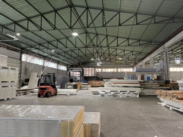 Loja para Arrendamento em Bougado (São Martinho e Santiago)