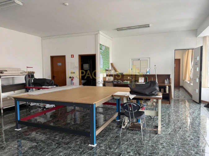 Loja para Arrendamento em Bougado (São Martinho e Santiago) Foto 14