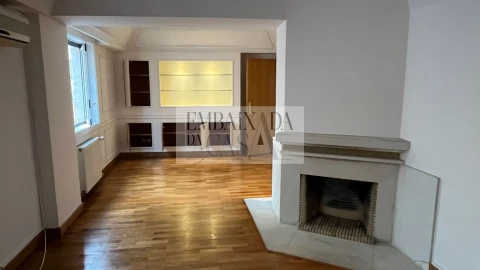 Apartamento T2 para Venda em Misericórdia