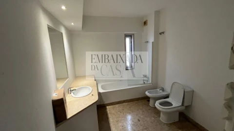 Apartamento T2 para Venda em Misericórdia