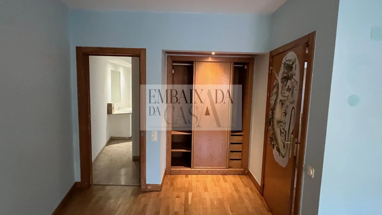 Apartamento T2 para Venda em Misericórdia Foto 16