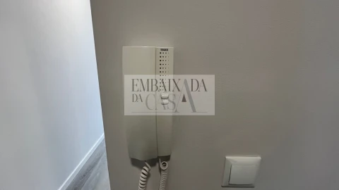 Apartamento T2 para Venda em Oeiras e São Julião da Barra, Paço de Arcos e Caxias