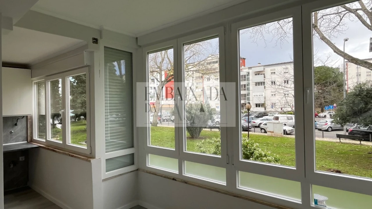 Apartamento T2 para Venda em Oeiras e São Julião da Barra, Paço de Arcos e Caxias Foto 8