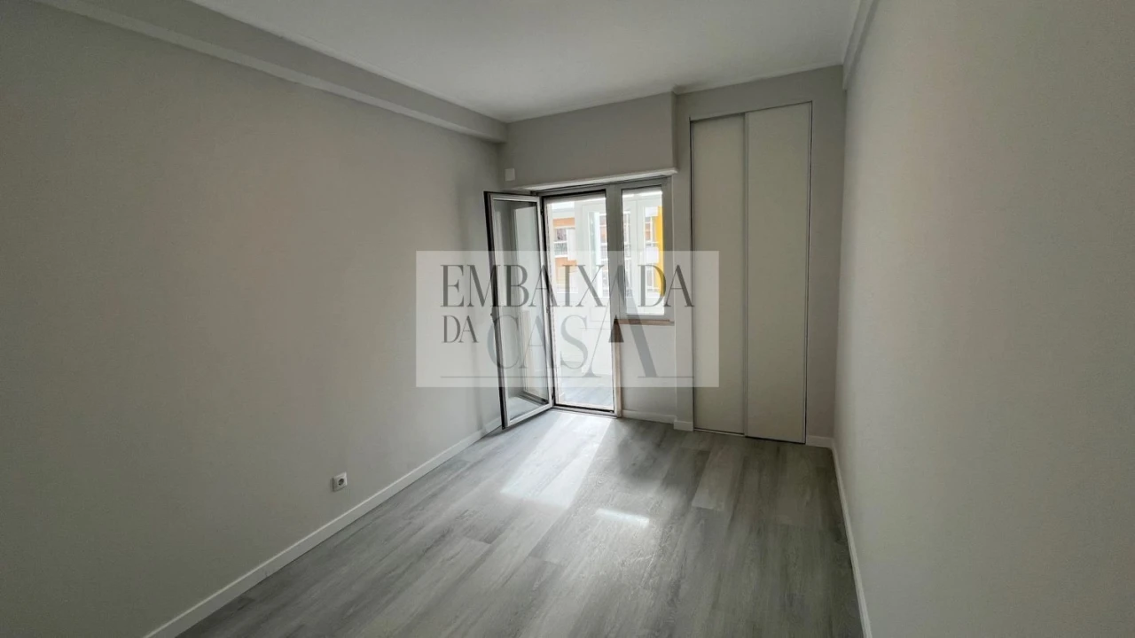 Apartamento T2 para Venda em Oeiras e São Julião da Barra, Paço de Arcos e Caxias Foto 13